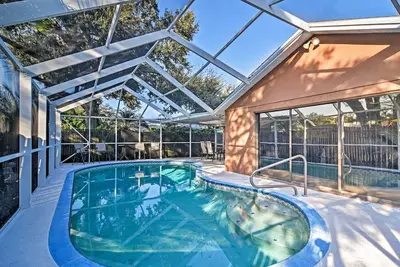 Image de Pool, Hot Tub, Free 4 Splash Park Tix, love Dogs