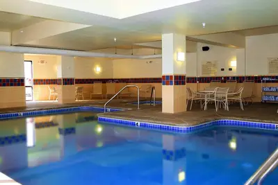 Image de Explore Route 66: Near I-40  Stay with Breakfast & Fitness Center | 2 Units