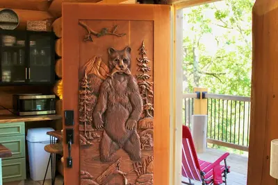 Image de Greenbrier Riverfront Log Cabin. Unforgettable Wv Getaway. River Ridge Retreat