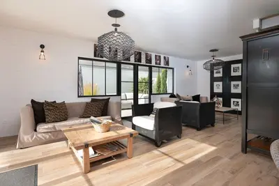 Image de L'atelier d'artiste - charme zen! plages et commerces