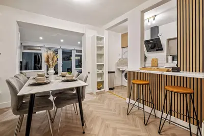 Image de Birmingham Cosy luxe house 2 bed hot tub