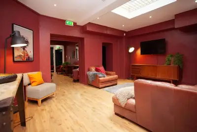 Image de Cardiff Bay Weekend House | Group Rental | 6-12 People