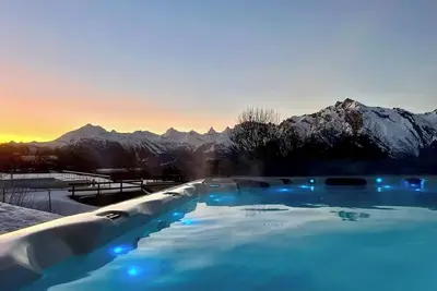 Image de A comfortable five bedroom chalet in Nendaz