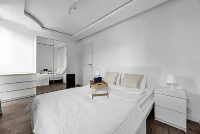 Image de 11th Floor Center Apartment - 57m2, Two Bedrooms - by Rentujemy