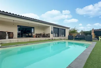 Image de Belle maison à St-Genies-de-Comolas