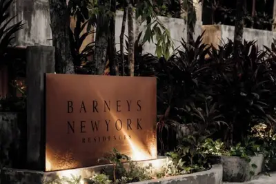 Image de Barneys Ny  Gold Residence - pool - Concierge