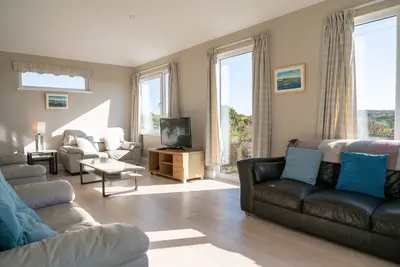 Image de Larroch Farmhouse -  a house that sleeps 10 guests  in 5 bedrooms