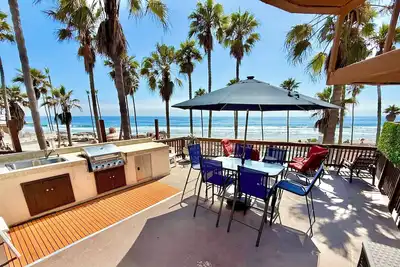 Image de Oceanfront beach house, a tropical oasis in Baja California.