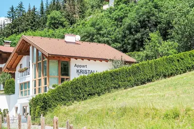 Kristall by Interhome