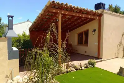 Image de Rural apartment with garden and elevated swimming pool.