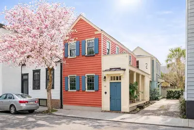 Image de Stylish 3bd House with Parking + Outdoor Seating