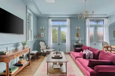 Image de Historic Award-Winning 4bd Home Near King St