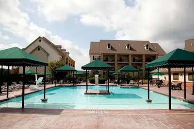 Image de Enjoy Kitchen Convenience at Relaxing Villa Near Top Attractions