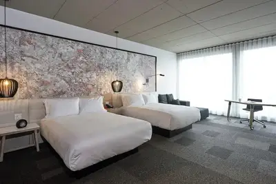 Image de Spacious Room Ideal for Families Near Kid-Friendly Attractions & Dining Options