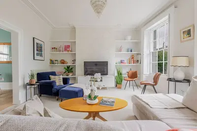 Image de Stunning Townhouse & Basement in Leamington Spa