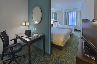 Image de All‑Suite Greensboro Stay Near Coliseum – Free Breakfast