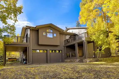 Image de Back Road Bliss - Beautiful Frisco Home