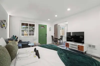 Image de Beachy 1br Escape w/ Sofa Bed | Golf Nearby