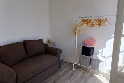 Image de Appartement 2 pieces tout équipé comprenant une terrasse de 50m2 semi couverte.