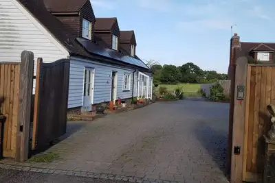 Image de Beautiful and Spacious Countryside Cottage