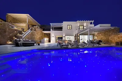 Image de Luxurious 5-bedroom villa in marvelous Mykonos   With full sea views