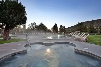 Resort Getaway | 3 Units w/Pool, Spa & Free Parking