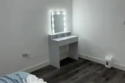 Image de Ideal Heathrow Base. 2br, 2ba Apt in Hounslow