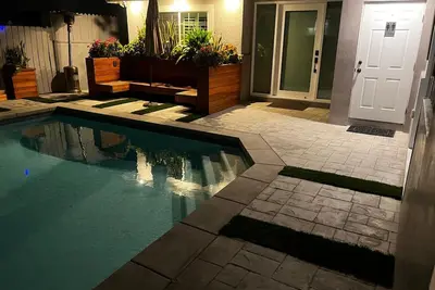 Image de Renovated 3-bedroom house with Ac in Hawthorne