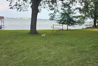 Image de “Waterfront Getaway on Wheeler Lake – Private Dock & Boat Ramp”