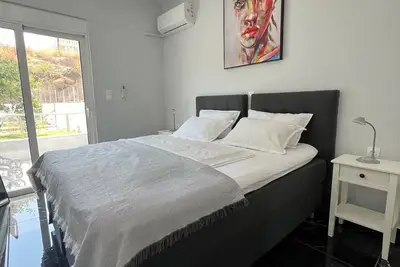 Image de 4 minutes by car from the beach new modern apartment in Rhodes town