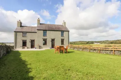 Image de Trefor Ganol, pet friendly, with open fire in Pentraeth