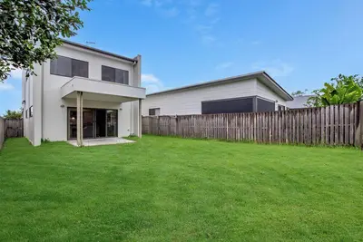 Image de Entire Home Near Theme Parks
