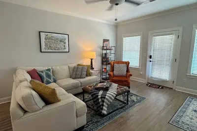 Image de Quiet family friendly townhome minutes from Auburn’s campus