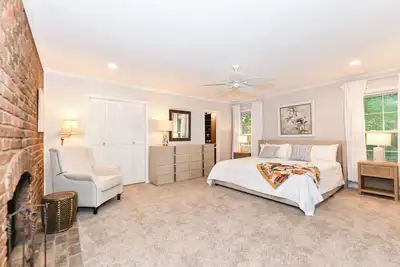 Image de 4-bedroom house in Greensboro.