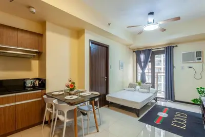 16d The Den The Radiance Manila Bay