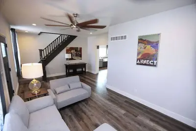 Image de Freshly updated bungalow near Kimmswick and major highways- Prime Location