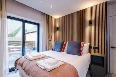 Image de Modern 2-Bedroom Apartment with Parking