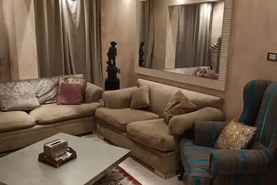 Image de Cosy 2-bedroom apartment in awesome Zamalek Cairo Governorate