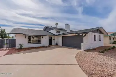 Image de Spacious 4-bedroom Full New Remodeled Tempe House Near Asu & Airport