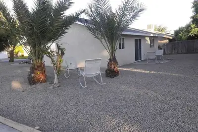 Image de 3-bedroom house in tranquil Coalinga