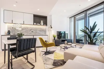 Image de West Side | Explore Downtown Melb in Chic Condo