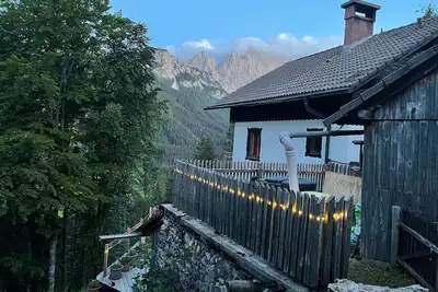 Image de Maison de Vacances 'Berghaus à 1200m d'Altitude' avec Vue sur la Montagne, Terrasse Commune et Wi-Fi