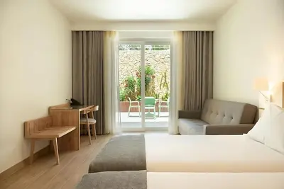 Image de Relax and Unwind! Kitchenette, Pool, Pets Allowed, Near Boavista Golf Course!