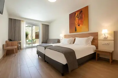 Image de Convenient Location! Kitchen, Outdoor Pool, Pets Allowed, Free Parking!