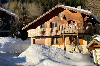 Image de Chalet de ski moderne et traditionnel récemment rénové avec WiFi, Wii, iPad, Tv satellite