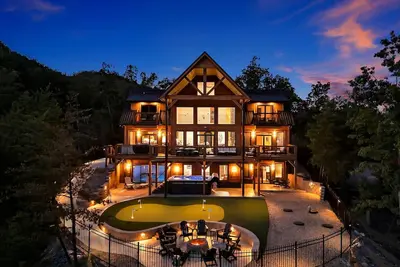 Image de New! Loaded Luxe w/Pool*Theater*Game Room*Views!