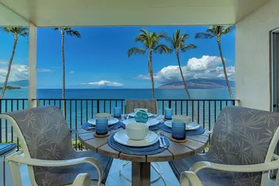 Image de Royal Mauian 411- Oceanfront Condo with Rooftop Bbq, Beaches & Sunset Views