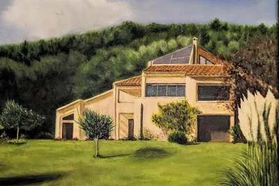 Image de Grande villa familiale avec piscine et jardin.