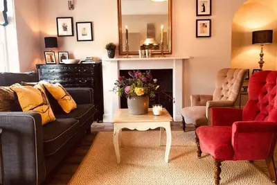 Image de Old Beams Central Bakewell Stylish Duplex for 5