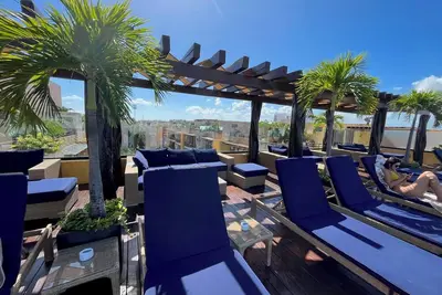 Image de Lunada Condo - Rooftop, Pool & Quinta just steps away